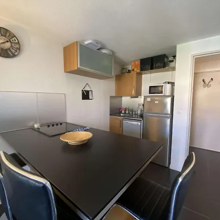 Apartment Studio Sainte-maxime, 1 Piece, 4 Personnes - Fr-1-226-485 *